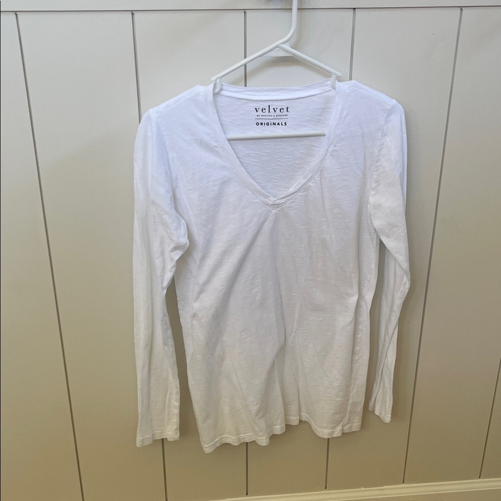 Velvet by Graham & Spencer Classic White V-Neck Top